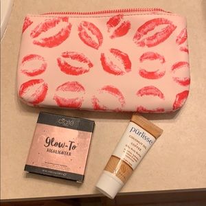 Make up bag highlighter and lotion